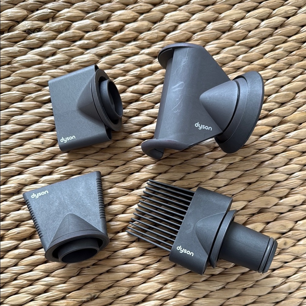 ⭐️SOLD⭐️ Dyson Hair Dryer Attachment Bundle